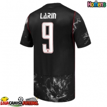 Camisa de Futebol Canadá Cyle Larin #9 Equipamento Secundário Mundo 2026 Manga Curta